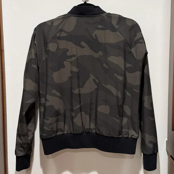 Albion Fit bomber jacket camo, size Small - Picture 2 of 8